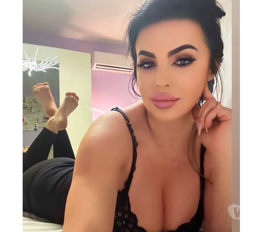 Escorts Essex Harlow - Photos for NO DEPOSIT REQUIRED💟♥️💟BUSTY&NAUGHTY🔥