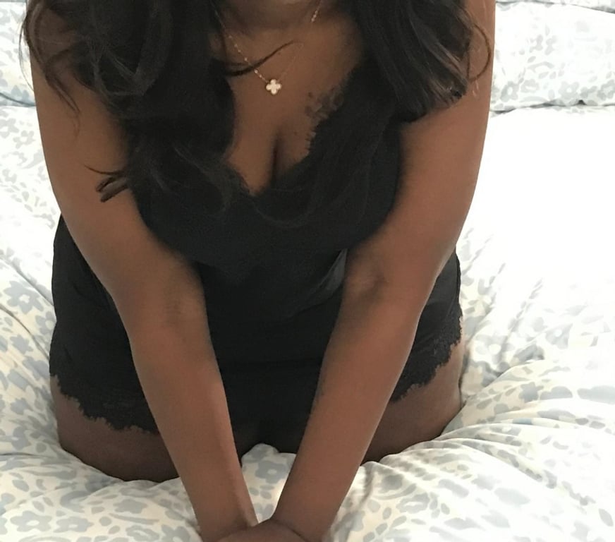 Escorts Surrey Epsom and Ewell - Photos for Fun times and good laughs