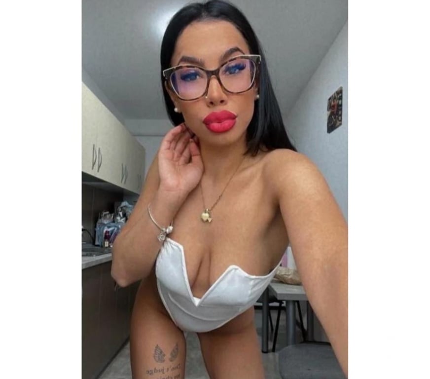 Escorts Belfast Belfast City Centre (South) - Belfast - Photos for 🥂🍾PRETTY WENDY🌸FIRST TIME IN CENTRAL BELFAST