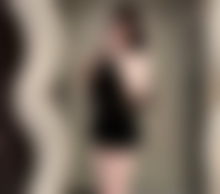 Photos for Beautiful Asian girl want to massage you🔥🔥