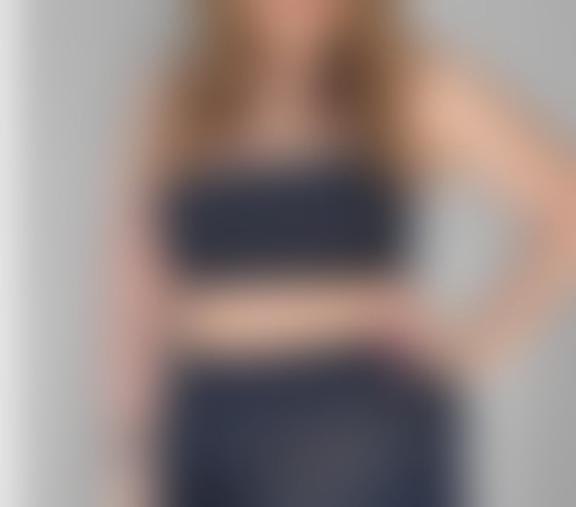 Escorts Warrington Lymm - Warrington - Photos for mature 52yrs GFE massage footfetish pantyhose Nylons