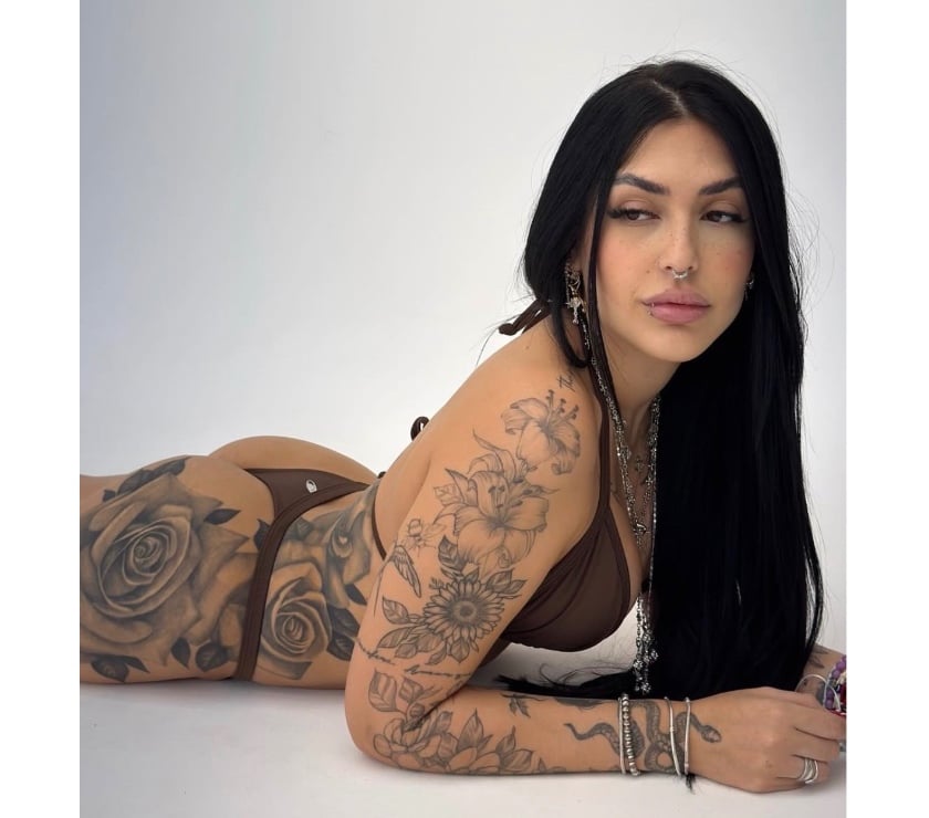 Escorts East London Stratford Station - East London - Photos for CHARMING AND CALM, READY TO WELCOME YOU 💋🌸