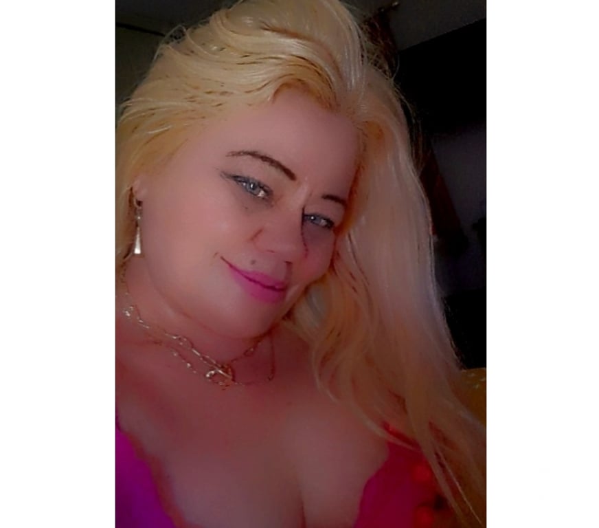 Escorts North London Enfield - Photos for Sexy Alexa party grils 💯 best bj ❤️❤️💌💋