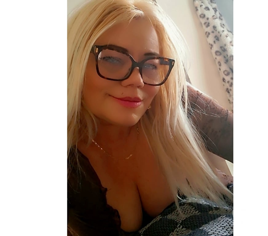 Escorts North London Enfield - Photos for Sexy Alexa party grils 💯 best bj ❤️❤️💌💋