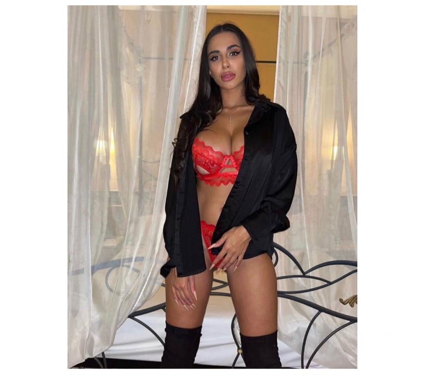 Escorts Hampshire Rushmoor - Photos for Crystal 💫 Brunette ✅ New In Farnborough 🎉Girl