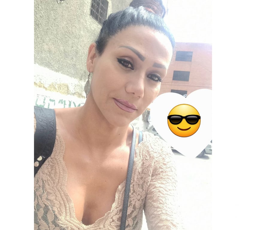 Trans Escorts East Sussex Brighton - Photos for Feminine Juicy Smooth Model TRANS Girl With Hard TOY