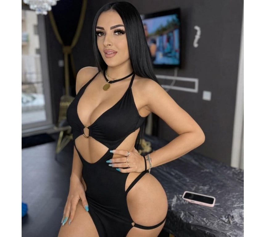 Escorts North Northamptonshire Kettering - North Northamptonshire - Photos for Hi guys , I’m Marta new in town, party 🍾❤️