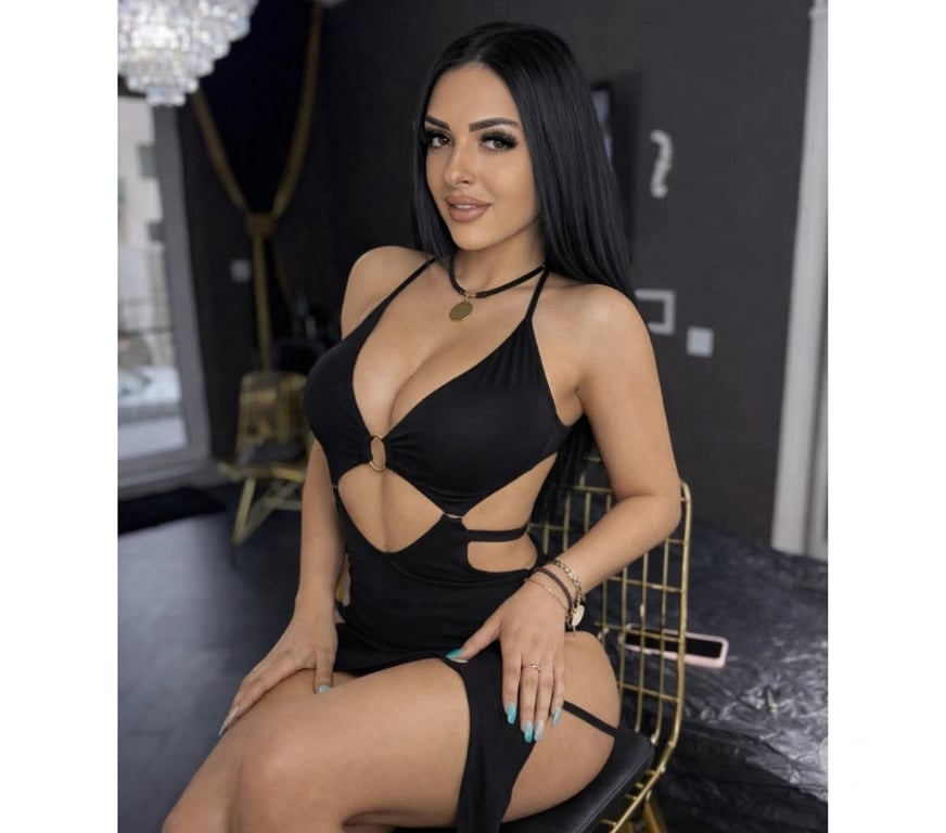 Escorts North Northamptonshire Kettering - North Northamptonshire - Photos for Hi guys , I’m Marta new in town, party 🍾❤️
