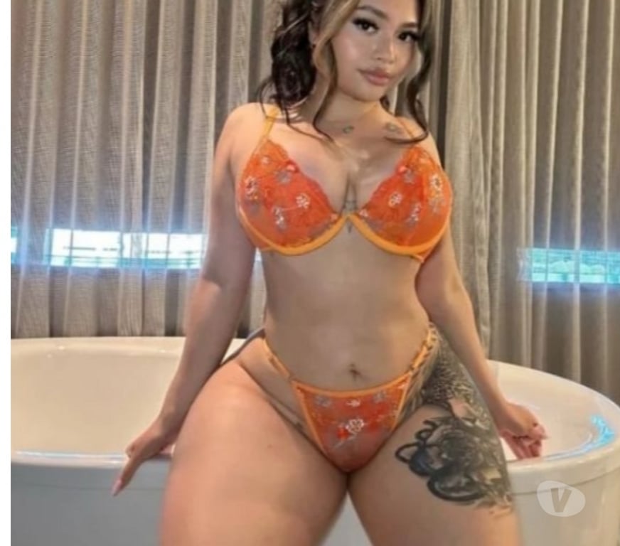 Escorts East London Redbridge - Photos for HOT LATINA IN TOWN BIG 🍑😋NO RUSH🍭😋