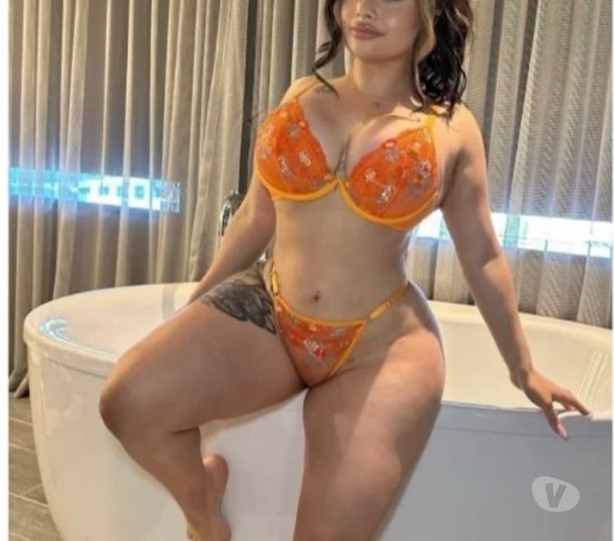 Escorts East London Redbridge - Photos for HOT LATINA IN TOWN BIG 🍑😋NO RUSH🍭😋