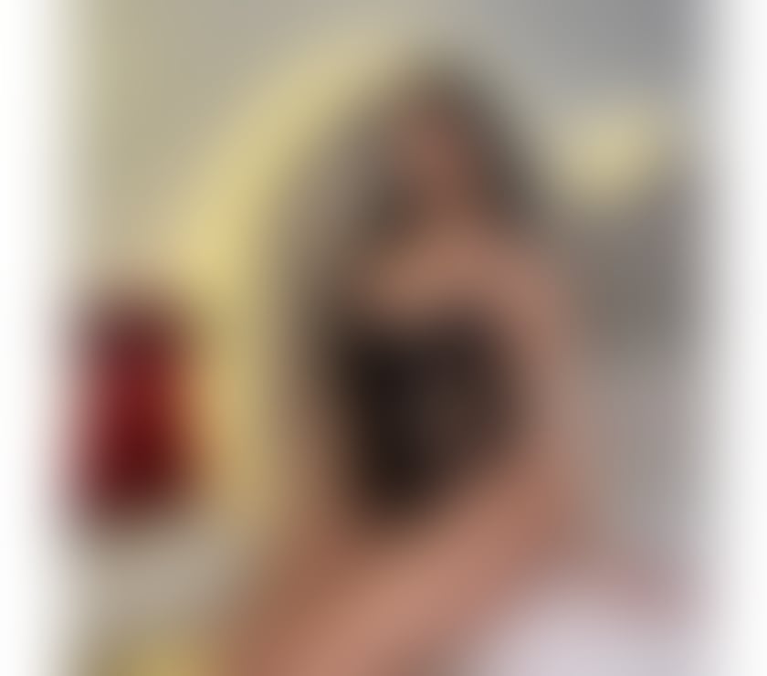 Discreet, sensual, and ready to welcome you… 💋