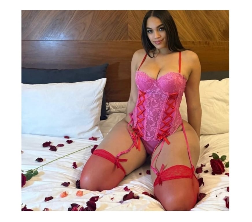 Escorts East London Clapton - East London - Photos for SEXY GIRL IN YOUR TOWN