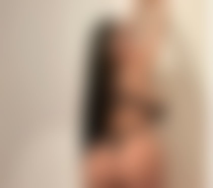 Escorts Lancashire Hyndburn - Photos for Sandra party girl 🍾🍸try best girl 👧 hot 🔥 girl