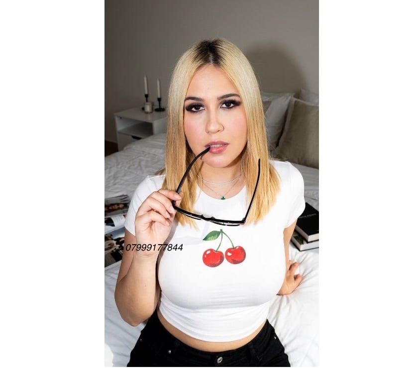 Escorts Cornwall Newquay - Cornwall - Photos for Anne 19yrs Bombshell Party🥂Baby Face🍭Horny-OWO💦