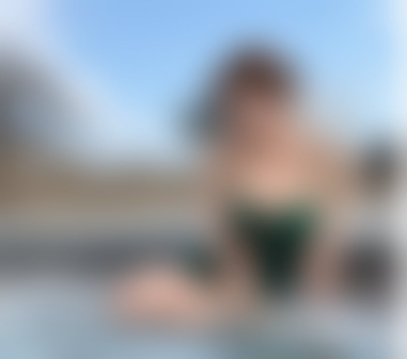 A premium new experience 👙👠