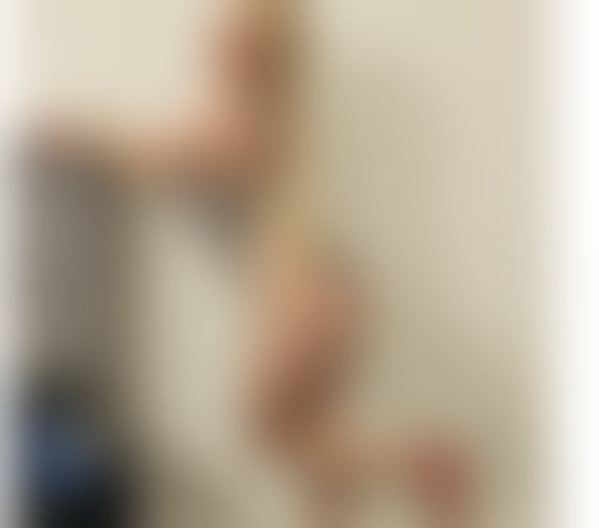 Escorts West Yorkshire Leeds - Photos for Romantic milf 45 yers old real picture whatsapp webcam