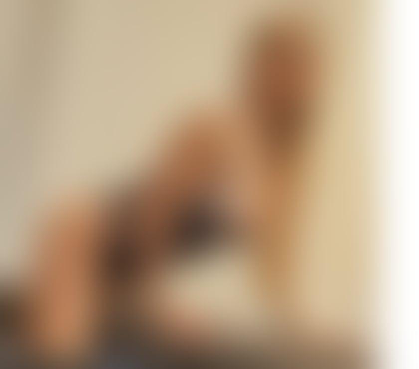 Escorts West Yorkshire Leeds - Photos for Romantic milf 45 yers old real picture whatsapp webcam
