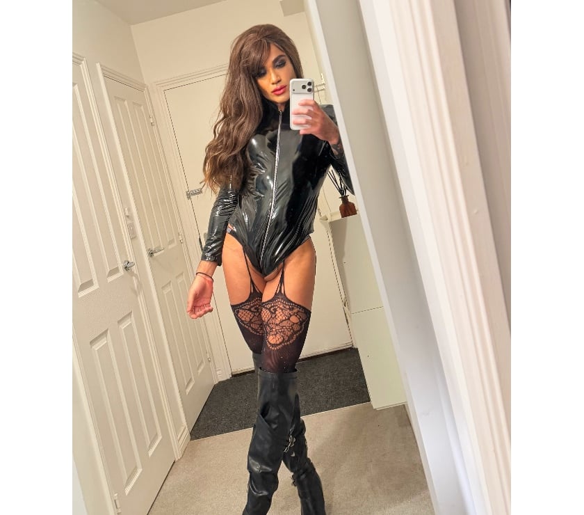 Trans Escorts Staffordshire Stoke-on-Trent - Photos for 🔥 NEW Latina TRANS Discreet Companion 🔥 BIG SURPRISE