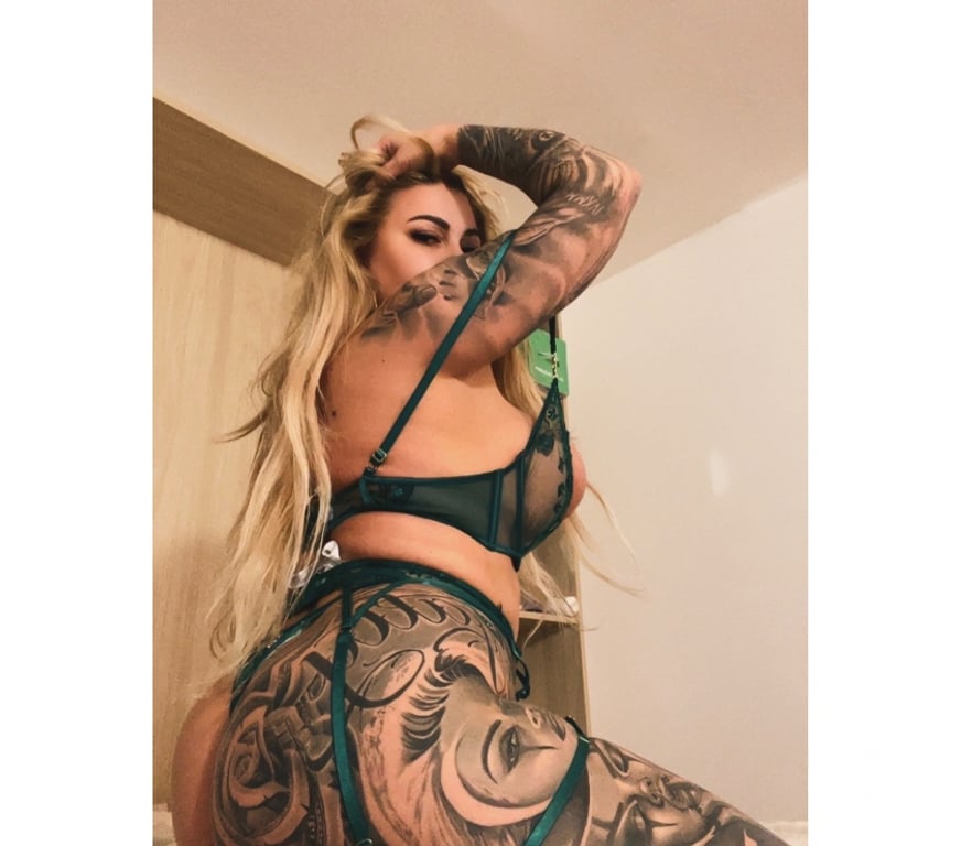 Escorts Greater Manchester Oldham - Photos for New in town Nadia nice to meet you ❤️