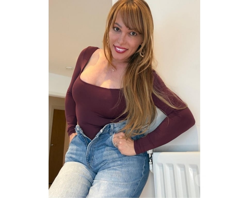 Trans Escorts East Sussex Eastbourne - Photos for VICTORIA COLOMBIANA OLI MASSAGE BEST BJ