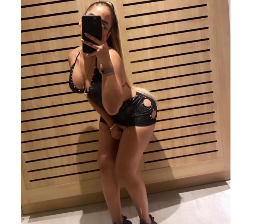 Escorts Kent Gravesham - Photos for CAROLINA just arrived 🔥🍑 KIsS 💋