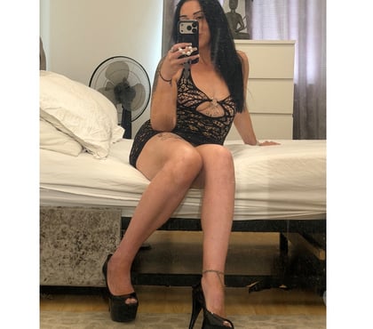 Escort Enfield Highway Enfield - Photos for English beauty holly