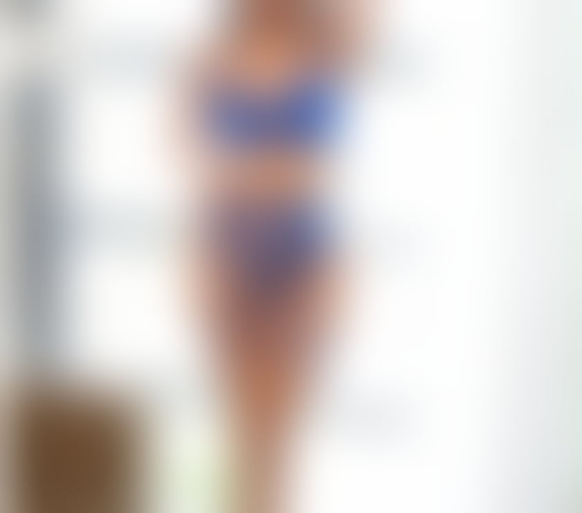 Photos for NEW BRUNETTE IN LONDON