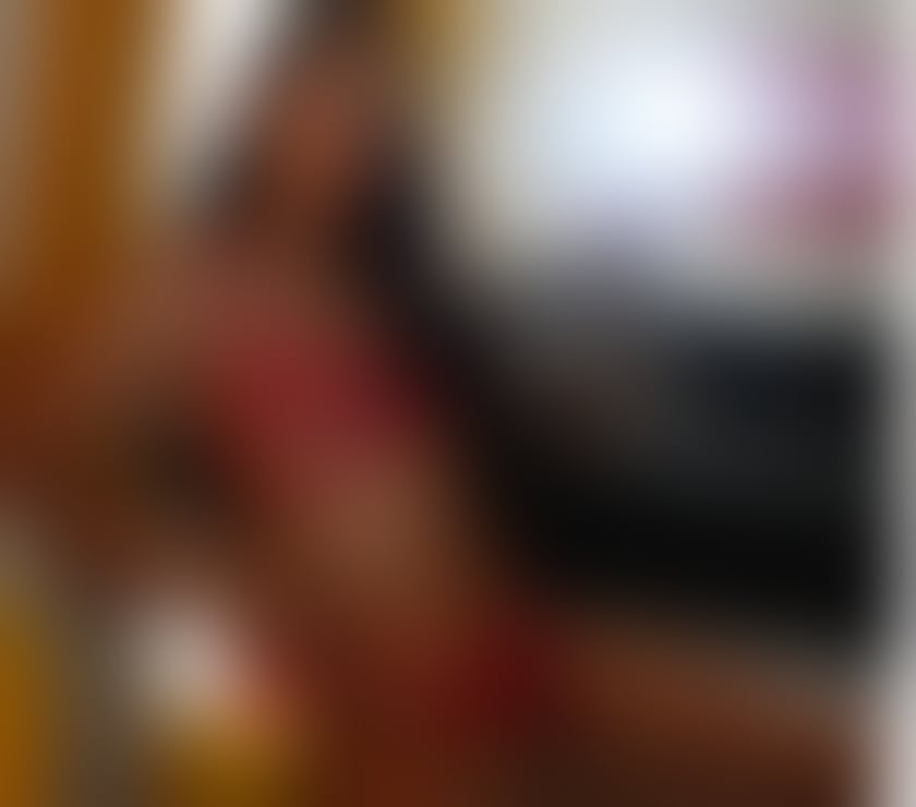 Transsexual Edinburgh Old Town Edinburgh - Photos for Caroline Brazilian ts