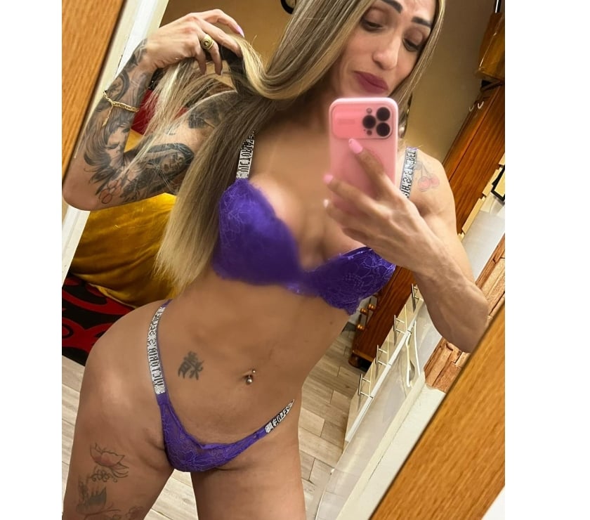 🔥🔥VICTORIA ZOE U BRAZILIAN TRANS DOMI