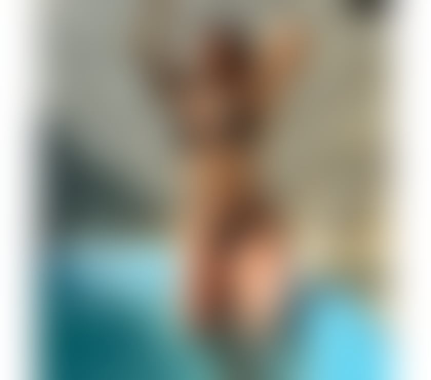 Photos for Valentina 🇧🇷 OWO Queen 💋