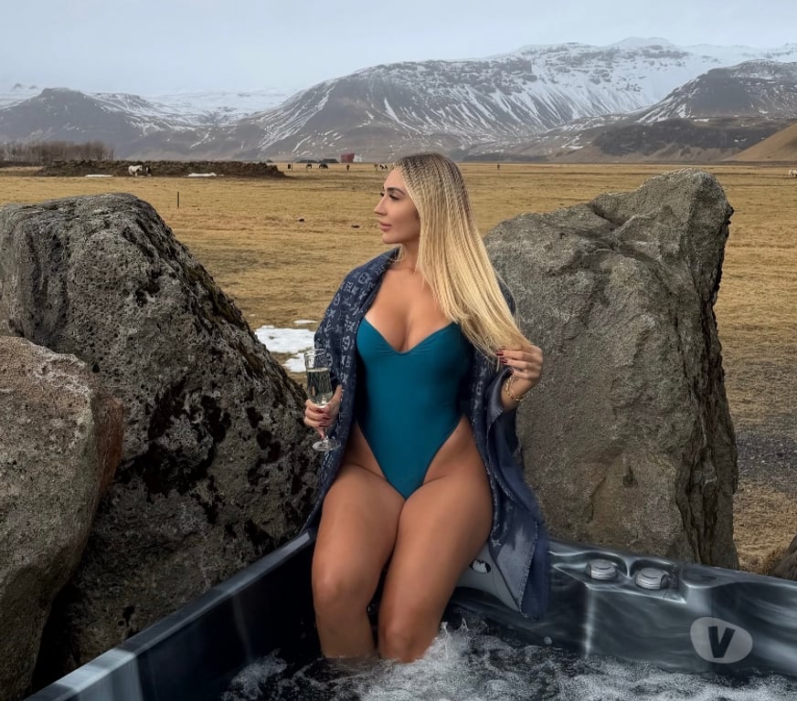 Escorts East London Canary Wharf - East London - Photos for Charlotte Sweet Brazilian Blond ❤️‍🔥💋🍑