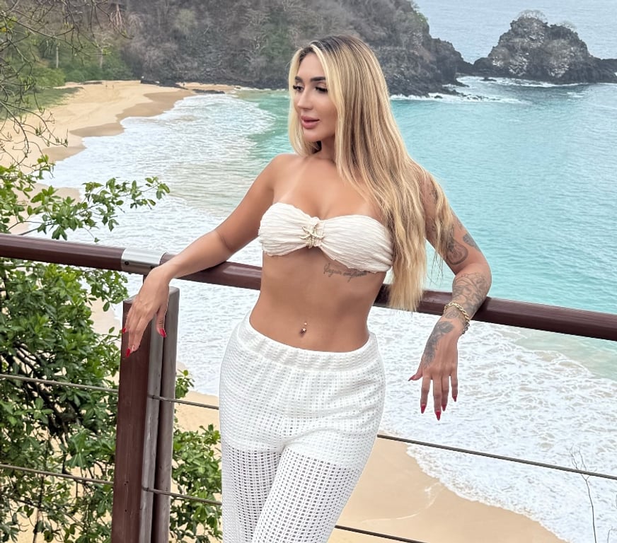 Escorts East London Canary Wharf - East London - Photos for Charlotte Sweet Brazilian Blond ❤️‍🔥💋🍑