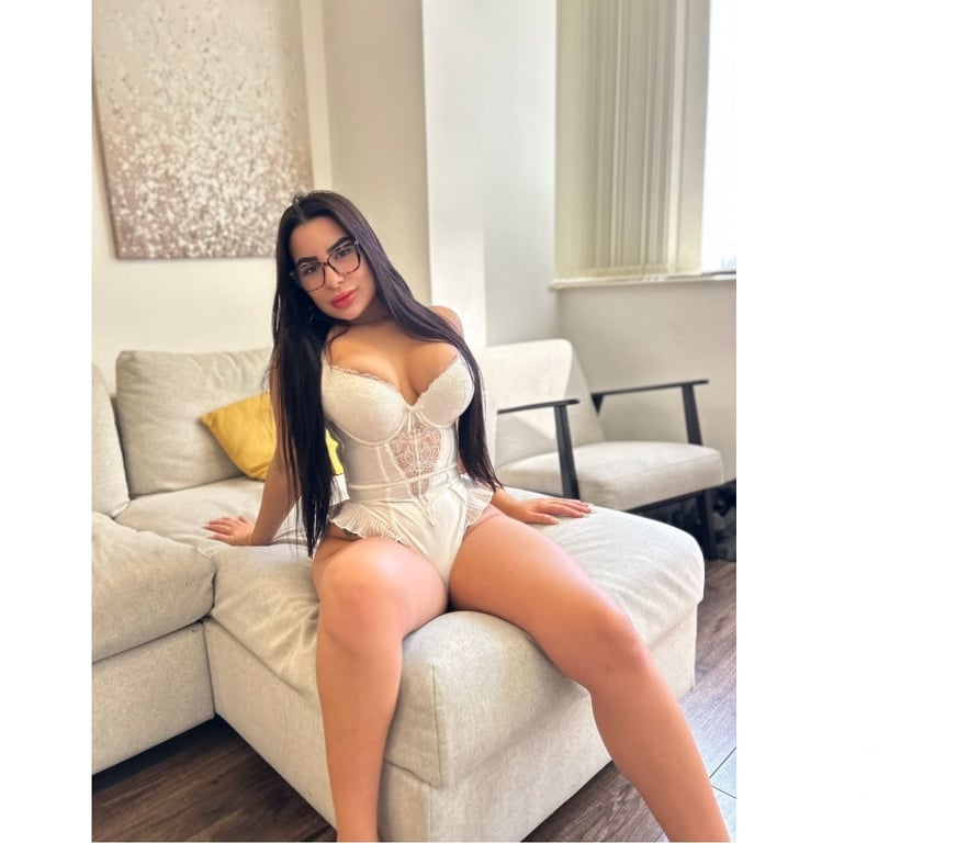 Escorts Peterborough Peterborough City Centre - Peterborough - Photos for Brunette with big breasts 🔥🇧🇷