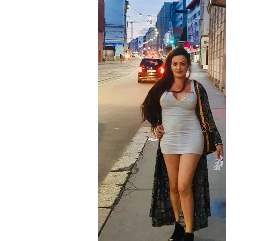 Trans Escorts Surrey Epsom and Ewell - Photos for Beauty Ts Sara first time in Epsom ☎️ 07826325744