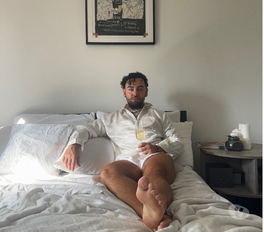  Gay massage West London Acton Town Station - West London - Photos for Bottom lad £50 pounds incalls only