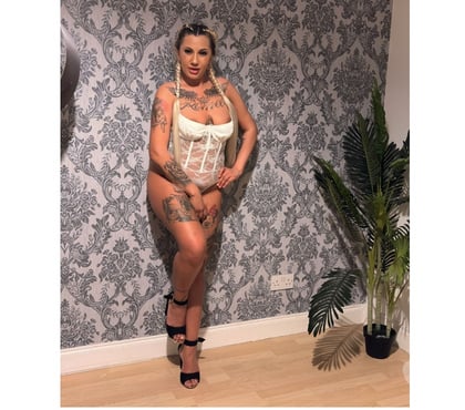 Escort Reading Town Centre Reading - Photos for Aysha new party girl just arrived 😍