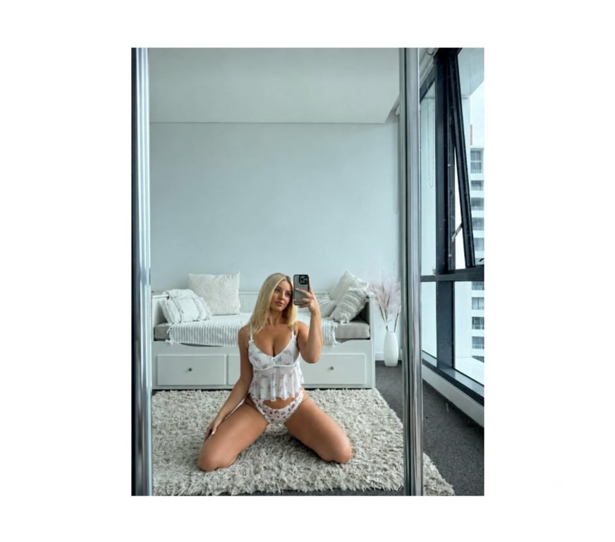 Escorts Buckinghamshire Milton Keynes - Photos for Cezara 25yo in area x