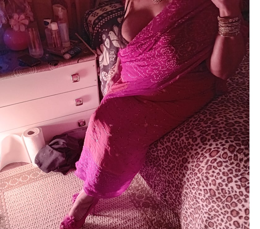 Escorts South West London Richmond upon Thames - Photos for INDIAN ESCORT AND MASSAGE FOR YOU 🥰💖❤️‍🩹