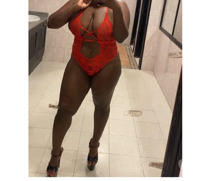 Black Escorts Old Kent Road South East London - Photos for CURVY BLACK BRITISH QUEEN🇬🇧👸🏿