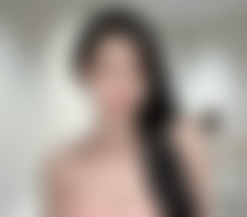 Escorts South East London Croydon - Photos for Cr0 Close to East Croydon train stati🩷