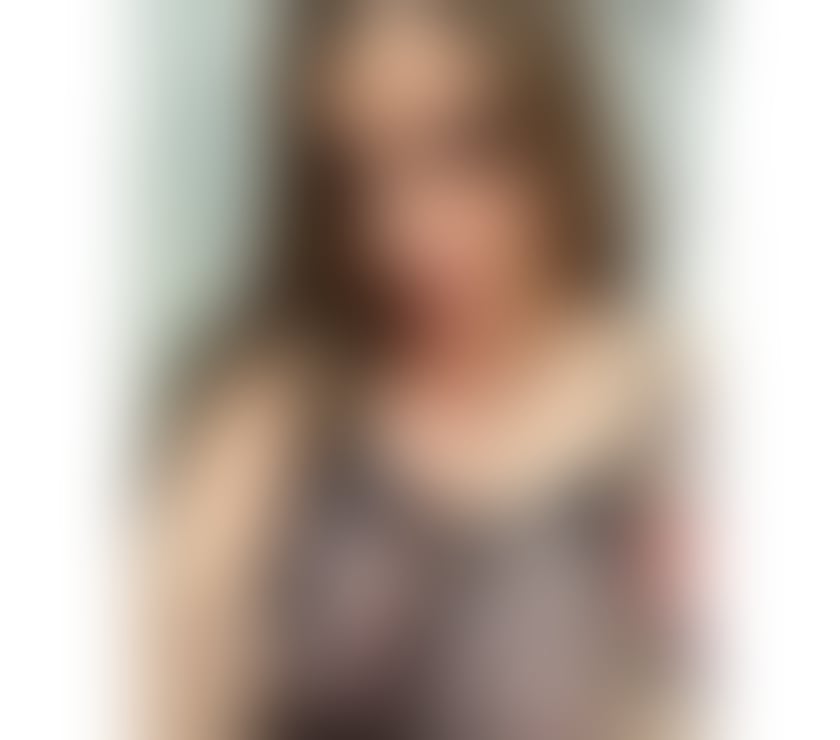 Escorts Central London Mayfair - Central London - Photos for Petite Dwarf Beauty with Big Curves
