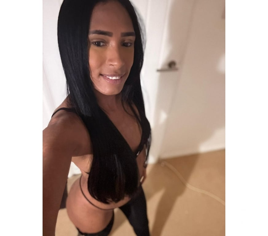 Escorts North Northamptonshire Corby - North Northamptonshire - Photos for New in Town🇧🇷 Party Girl 🥂