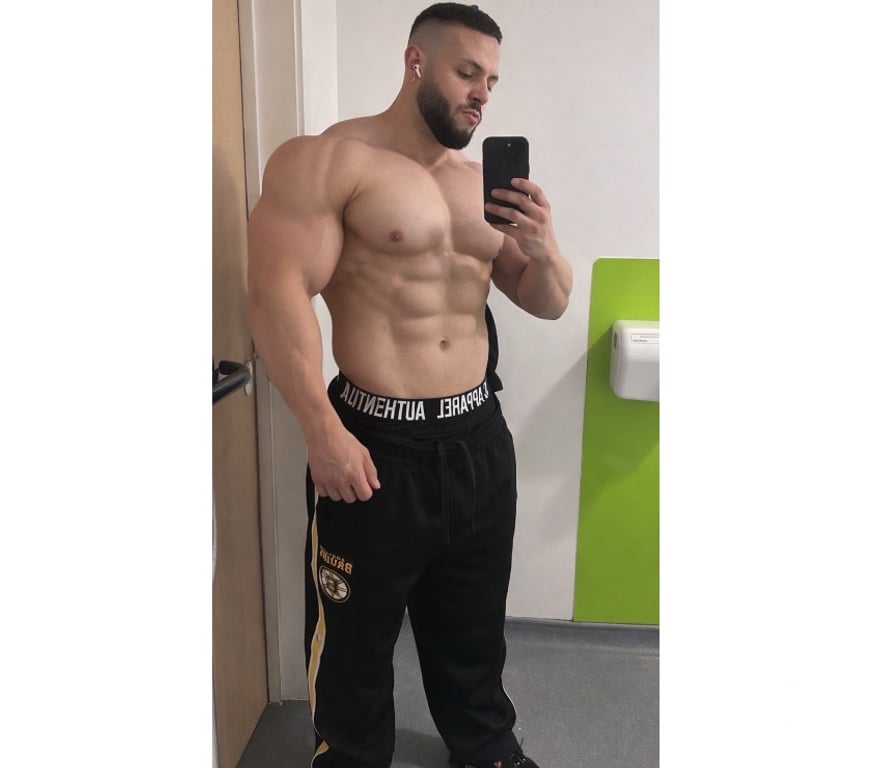 Escorts Kent Folkestone and Hythe - Photos for Pedro Noah | Male Elite Fellow and Fitness Enthusiast