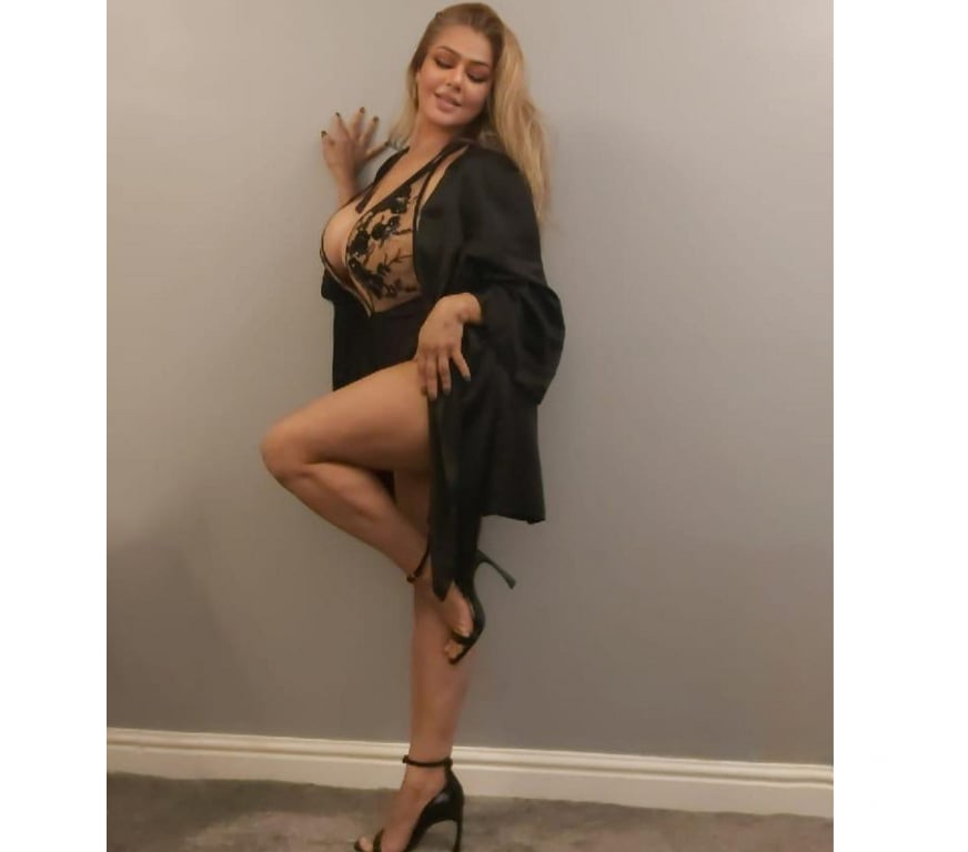 Escorts West Sussex Worthing - Photos for COLOMBIAN LOLA HOT NEW IN TOWN
