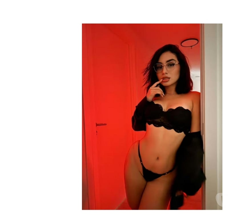 Escorts West London Hillingdon - Photos for Hot 🔥 brasizilian party girl 🍾🥂🍾🥂