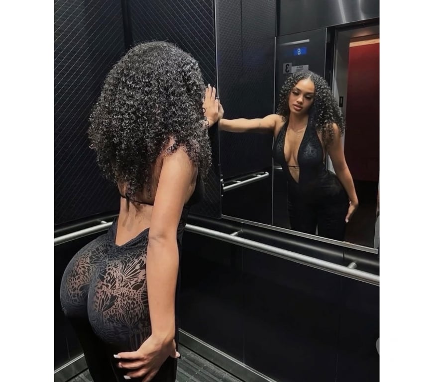 Escorts West London Chiswick - West London - Photos for CURLY CHARMING AND FRAGRANT, WAITING FOR YOU 💋🌸