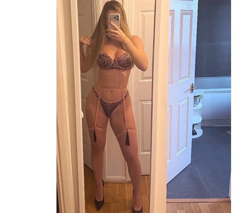 Escorts Bromley Town Centre Bromley - Photos for LARY BRAZILIAN💋REAL✅️PARTY GIRL🍾BEST OWO💋