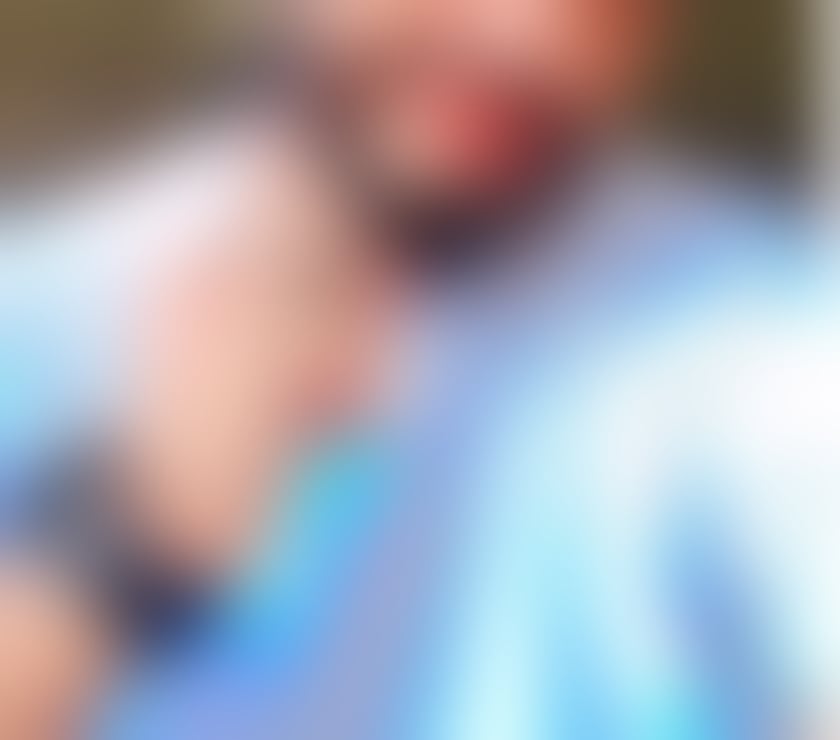 Escorts Birmingham City Centre Birmingham - Photos for Full Body Massage and Full service. Only for women 18+