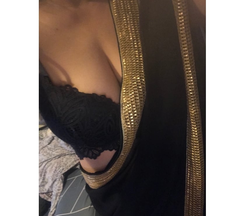 Escorts East London Redbridge - Photos for 💯 INDIAN RANI ❤️❤️❤️💋