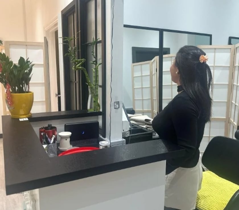 Full body massage Central London Bank - DLR Station - Central London - Photos for Amazing massage session with lovely female therapist.